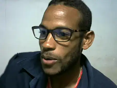 Snapshot of michel_sc chatting on February 5, 10:41 am michel sc online show from February 5, 10:41 am