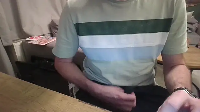 Michealtje85 online show from December 18, 8:49 pm