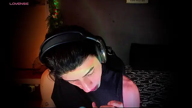 newjeff online show from December 3, 7:31 pm