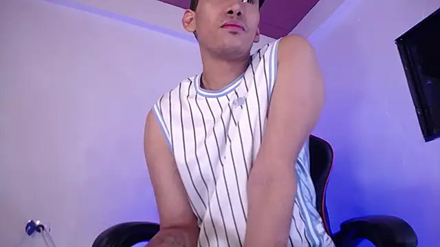 Snapshot of Jaison_halls chatting on October 25, 7:32 am Jaison halls online show from October 25, 7:32 am