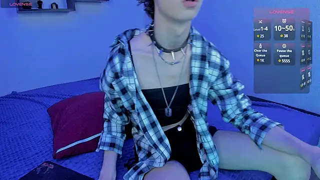 Snapshot of Vampirella_GS chatting on December 5, 5:29 pm Vampirella GS online show from December 5, 5:29 pm