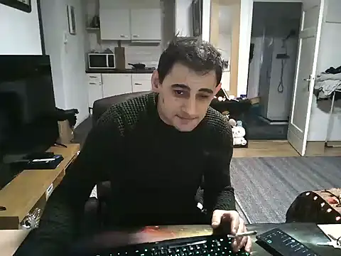 Snapshot of mihaimichael chatting on January 26, 10:02 pm mihaimichael online show from January 26, 10:02 pm