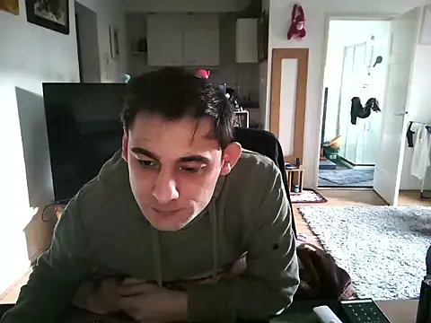 Snapshot of mihaimichael chatting on March 17, 9:44 am mihaimichael online show from March 17, 9:44 am