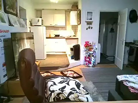 Snapshot of mihaimichael chatting on October 14, 6:59 pm mihaimichael online show from October 14, 6:59 pm