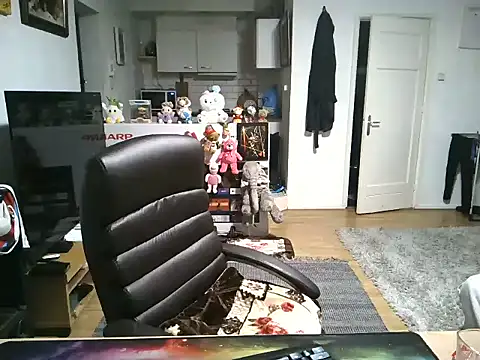 Snapshot of mihaimichael chatting on March 21, 11:01 pm mihaimichael online show from March 21, 11:01 pm