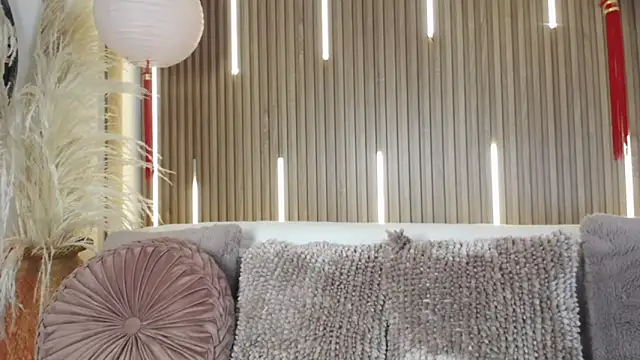 Tayzon Foxxx online show from April 15, 8:31 pm