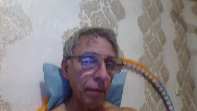 BobbyXRoyal online show from August 6, 7:09 pm