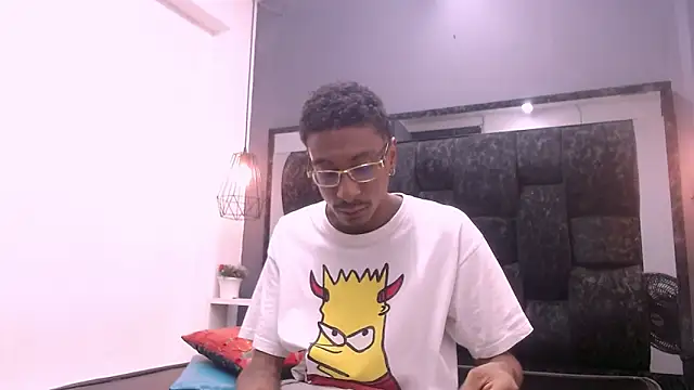 Snapshot of Jose_Smoke chatting on January 10, 3:18 am Jose Smoke online show from January 10, 3:18 am