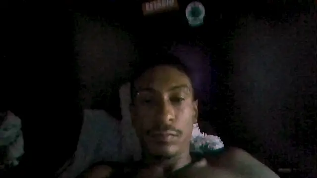 Snapshot of Jose_Smoke chatting on February 6, 6:24 pm Jose Smoke online show from February 6, 6:24 pm