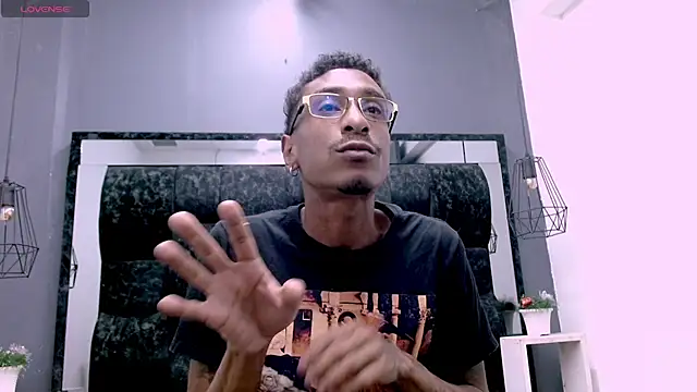 Snapshot of Jose_Smoke chatting on January 16, 3:12 am Jose Smoke online show from January 16, 3:12 am