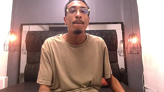 Snapshot of Jose_Smoke chatting on October 25, 3:52 am Jose Smoke online show from October 25, 3:52 am