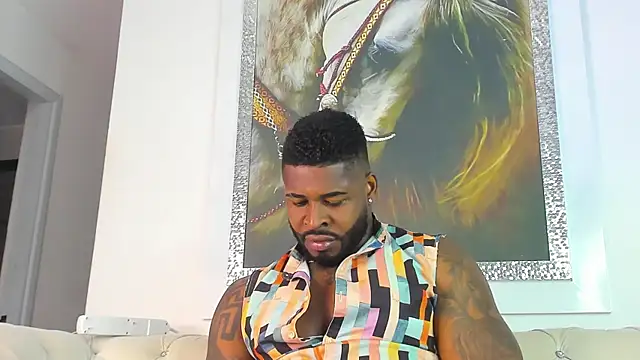 Snapshot of Makonneen chatting on October 5, 2:04 am Makonneen online show from October 5, 2:04 am