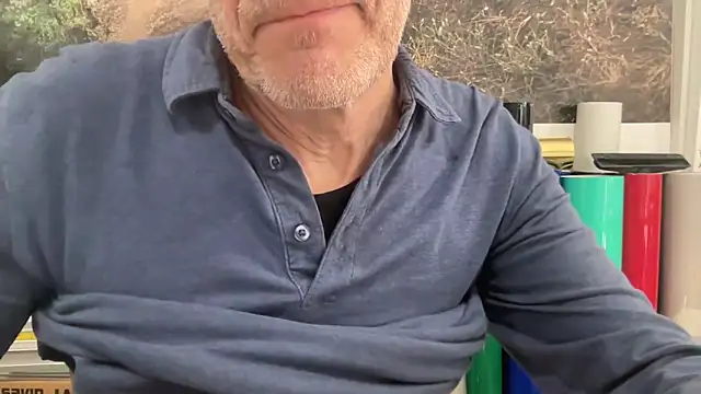 tauromolo online show from April 17, 1:19 am