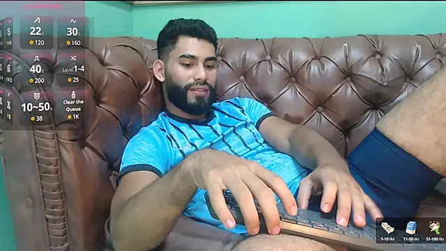 Snapshot of MattewRey chatting on February 4, 10:24 pm MattewRey online show from February 4, 10:24 pm