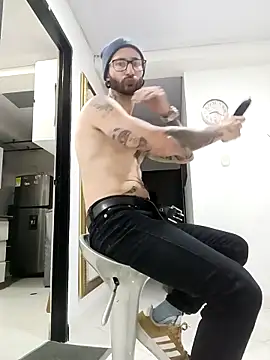 ren stipee online show from April 25, 11:24 pm