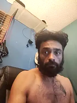 C8L3U online show from December 13, 5:05 am