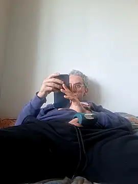 dedalus84 online show from April 15, 12:05 pm