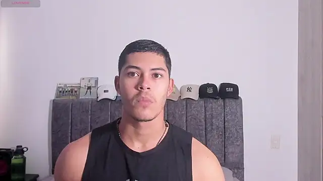 Iamdylan777 online show from April 28, 1:38 pm