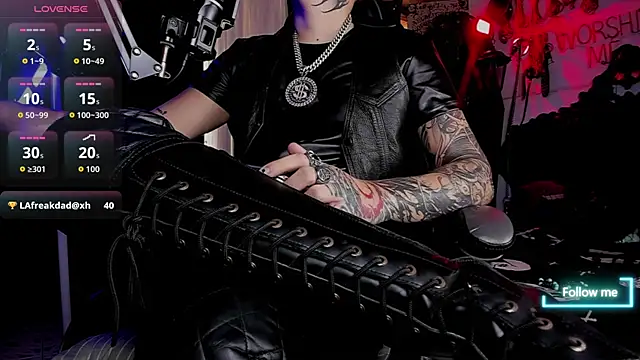 allanhurtss online show from November 1, 6:45 pm