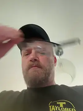 davey111111111 online show from April 7, 12:49 pm