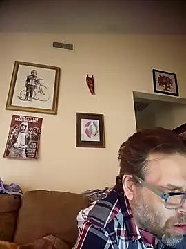 Snapshot of Geaux_Again chatting on February 22, 10:37 pm Geaux Again online show from February 22, 10:37 pm