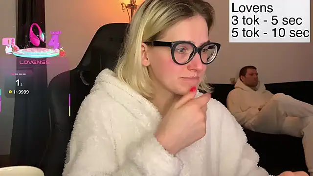 Sexy Sweets online show from January 15, 6:10 pm