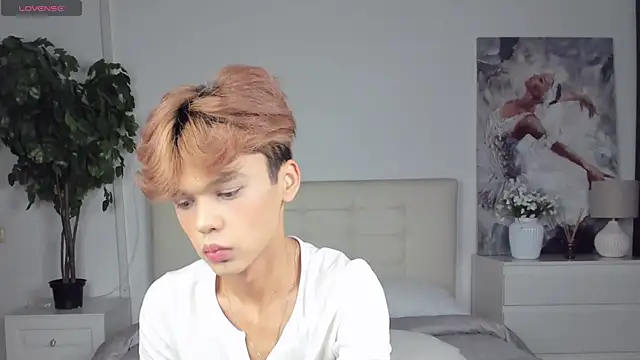 Snapshot of Felix_Rey chatting on September 21, 3:01 pm Felix Rey online show from September 21, 3:01 pm
