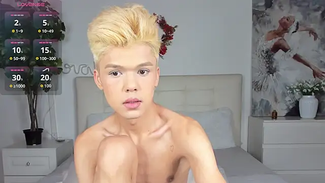 Felix Rey online show from November 25, 8:55 pm