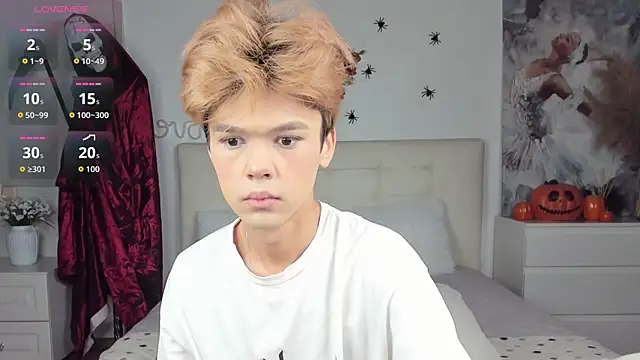 Snapshot of Felix_Rey chatting on October 16, 4:37 pm Felix Rey online show from October 16, 4:37 pm