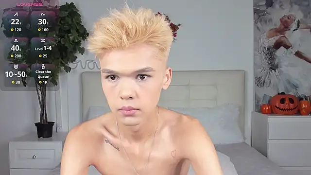 Felix Rey online show from November 8, 5:27 pm