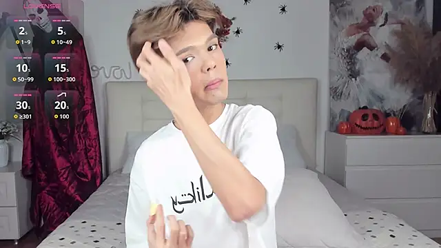 Snapshot of Felix_Rey chatting on October 30, 10:22 pm Felix Rey online show from October 30, 10:22 pm