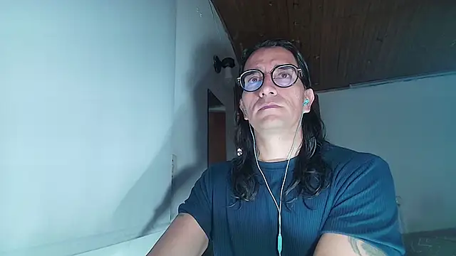 RustyGray online show from February 16, 6:06 pm