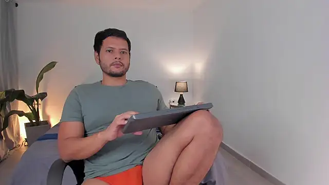 Nate Ocean online show from December 19, 1:13 am