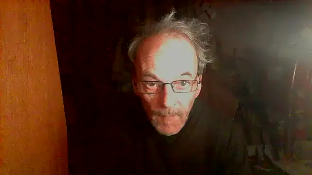 nice6incs online show from April 21, 11:44 pm