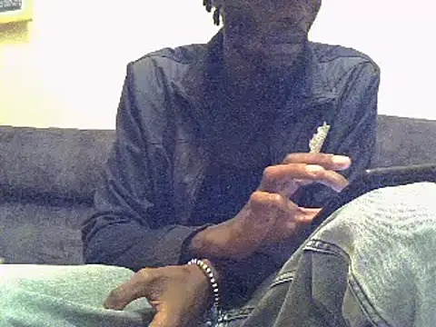 Snapshot of Delicious-D chatting on January 16, 8:14 pm Delicious-D online show from January 16, 8:14 pm