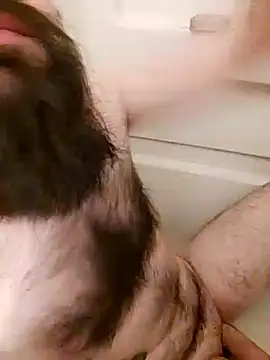 hungandnerdy420 online show from December 2, 8:39 am