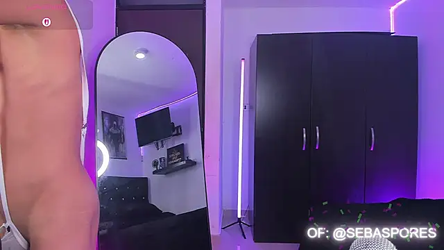 jade candy 21 online show from March 29, 9:20 am