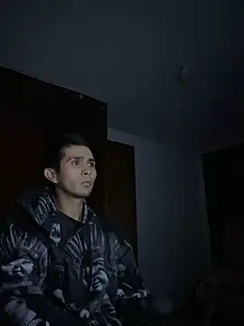 jperezofficial1 online show from December 19, 4:09 am