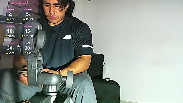 Snapshot of willian_m777 chatting on October 7, 4:05 am willian m777 online show from October 7, 4:05 am