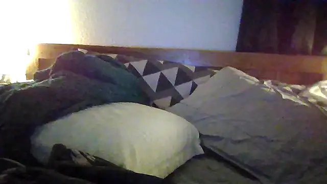 Snapshot of Jdawg327824 chatting on October 11, 6:28 am Jdawg327824 online show from October 11, 6:28 am
