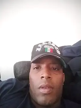 laquerella online show from February 25, 6:53 pm