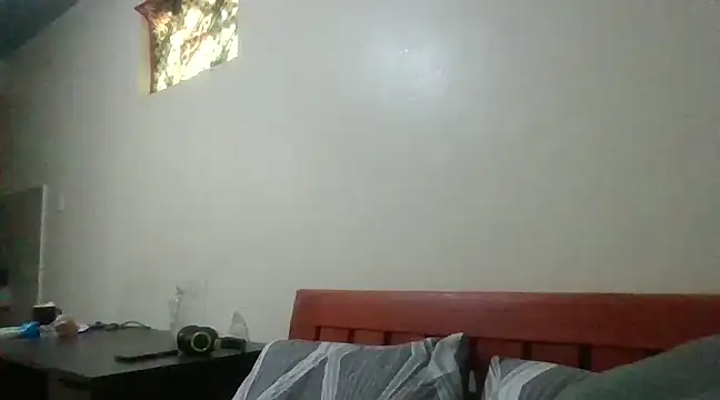 Raissaqueen01 online show from January 25, 12:37 pm