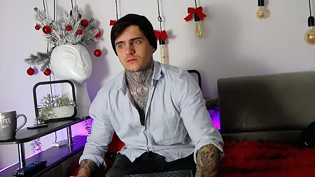 CarterCole online show from January 2, 6:29 am