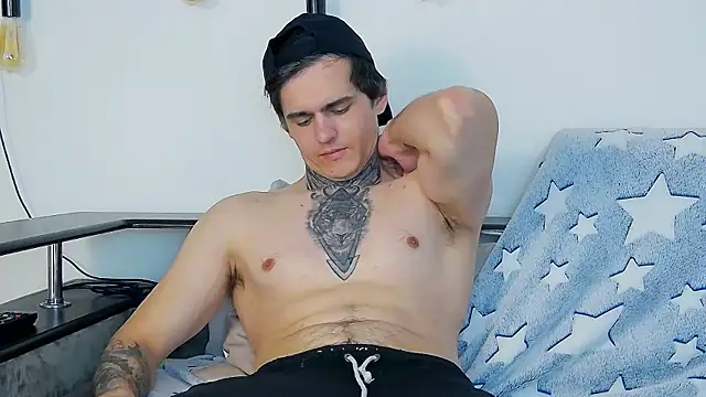 CarterCole online show from January 18, 2:41 pm