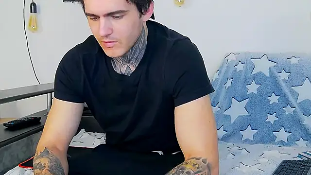 CarterCole online show from January 13, 1:59 pm