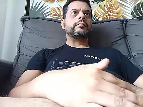 HornyBeachBoyBR online show from November 7, 2:42 pm