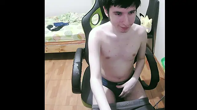 Snapshot of Twink_martinboy chatting on January 24, 3:11 am Twink martinboy online show from January 24, 3:11 am