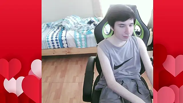 Snapshot of Twink_martinboy chatting on March 21, 5:56 pm Twink martinboy online show from March 21, 5:56 pm