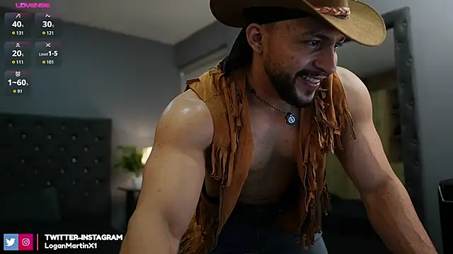 Snapshot of Martin_Logan chatting on October 31, 9:29 pm Martin Logan online show from October 31, 9:29 pm