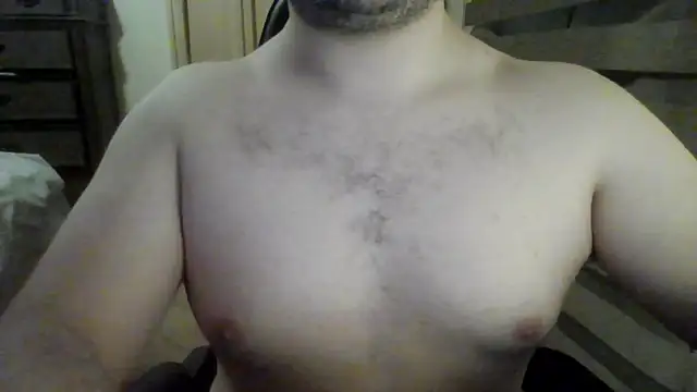 Snapshot of Himbo_fox chatting on October 17, 7:23 am Himbo fox online show from October 17, 7:23 am